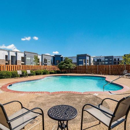 Quality Inn & Suites Garland - East Dallas Bagian luar foto