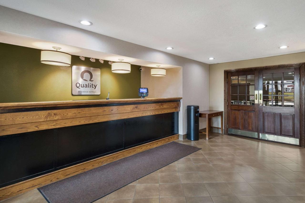 Quality Inn & Suites Garland - East Dallas Bagian luar foto
