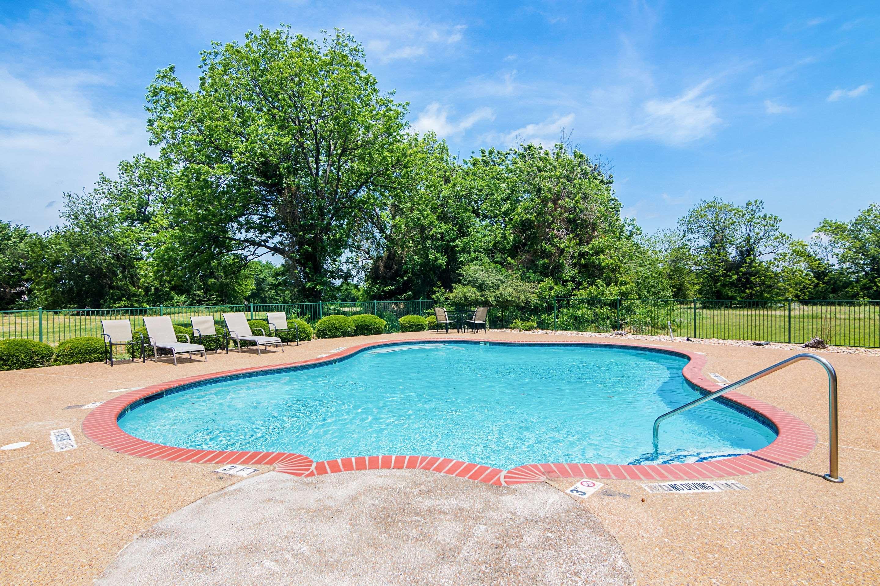 Quality Inn & Suites Garland - East Dallas Bagian luar foto