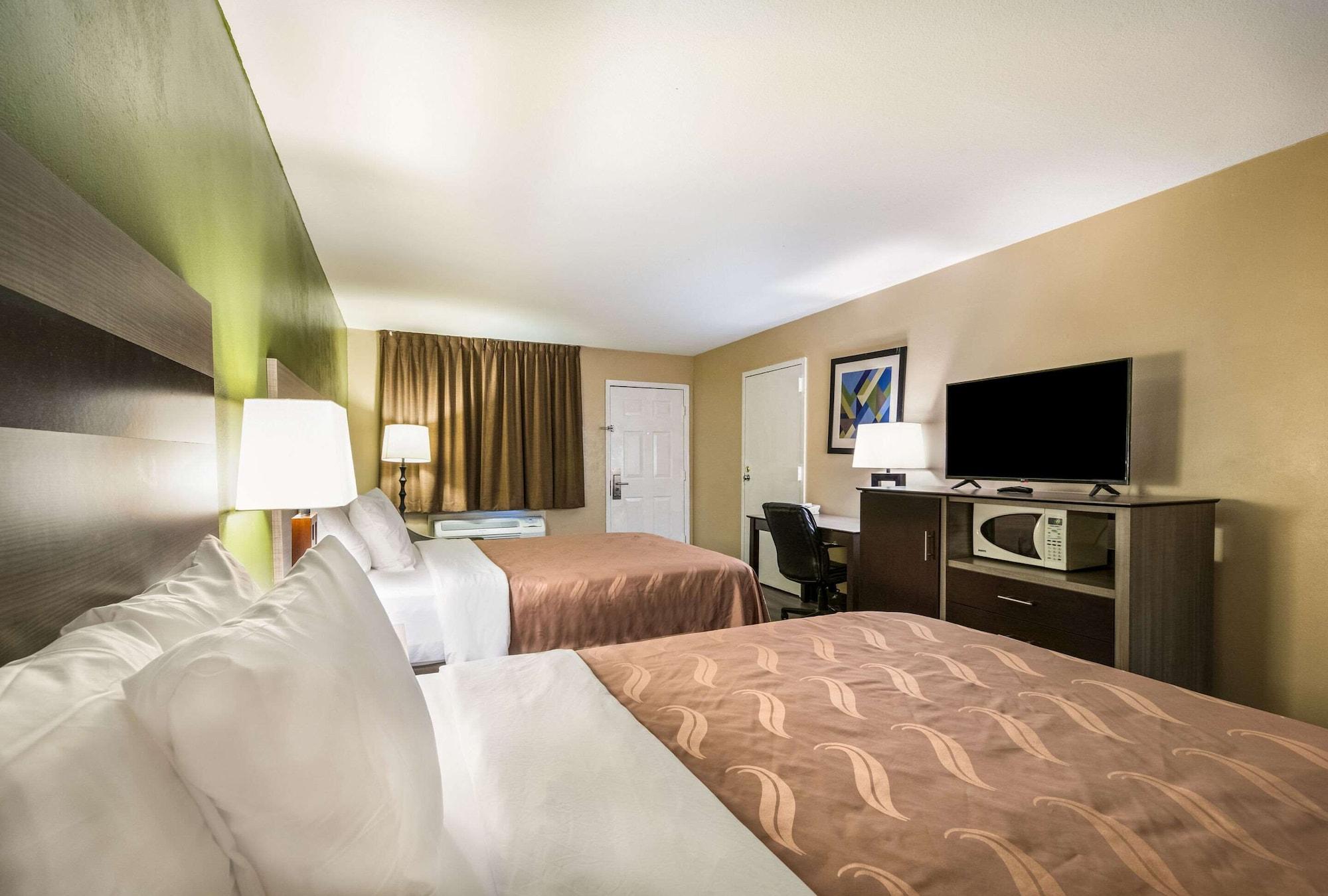 Quality Inn & Suites Garland - East Dallas Bagian luar foto